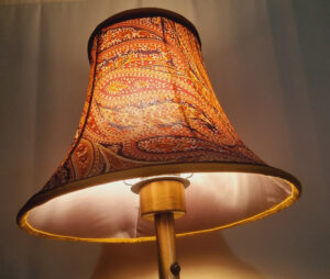 Création issue du parcours complet de fabrication d’abat-jour.